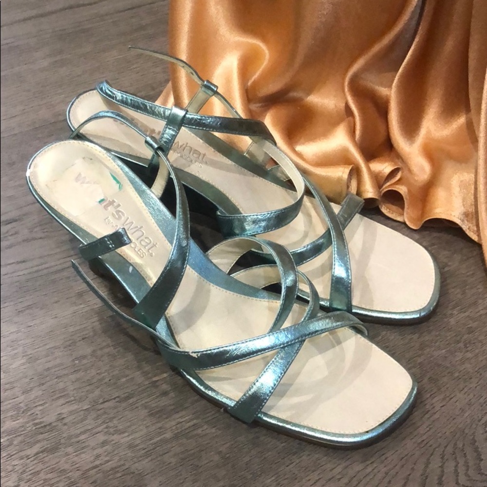 Lightly worn - Aerosoles blue heel (size 8)